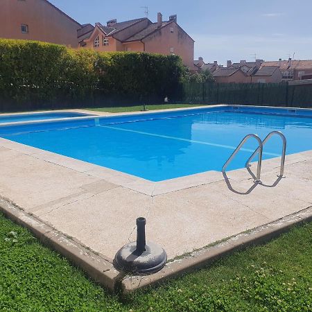 Apartahotel La Lastrilla Zewnętrze zdjęcie